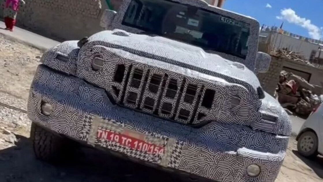 5-door Mahindra Thar spotted again! Close-up spy shots